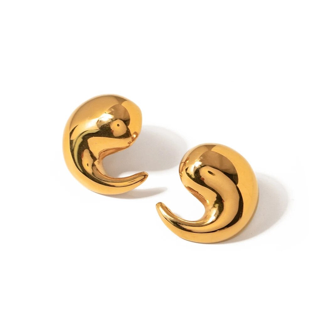 Comma Earrings