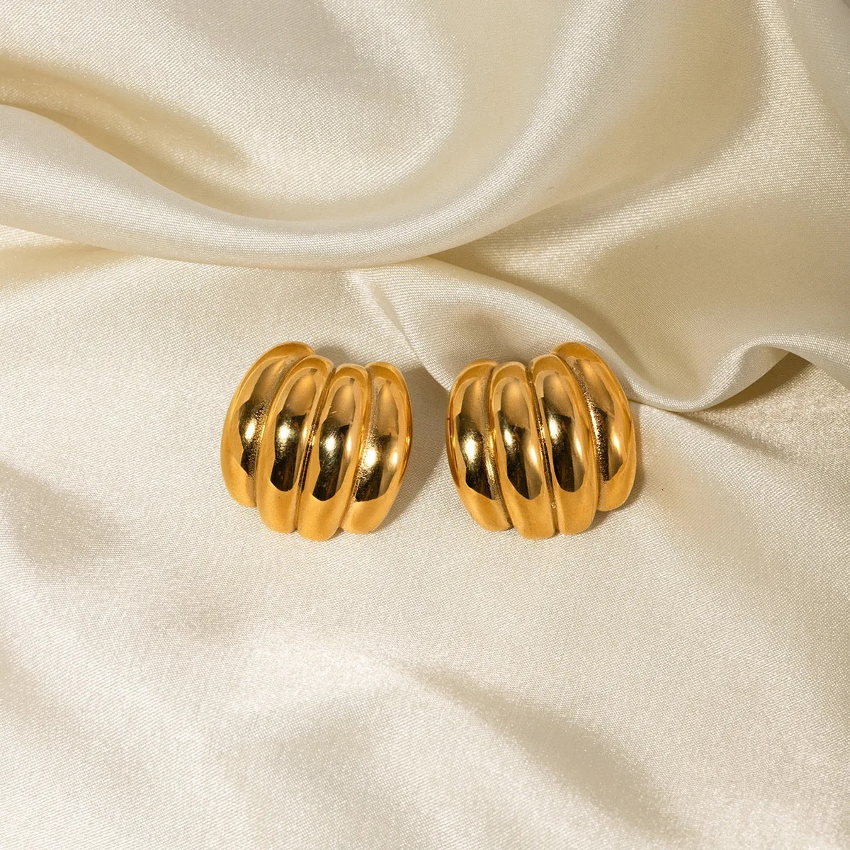 Wide C-shape Earrings