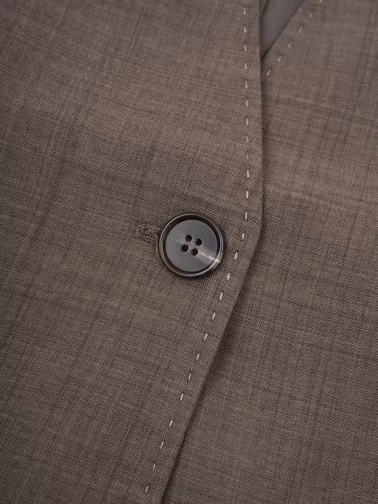 Isaya Blazer