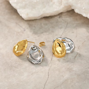Two tones stud earrings